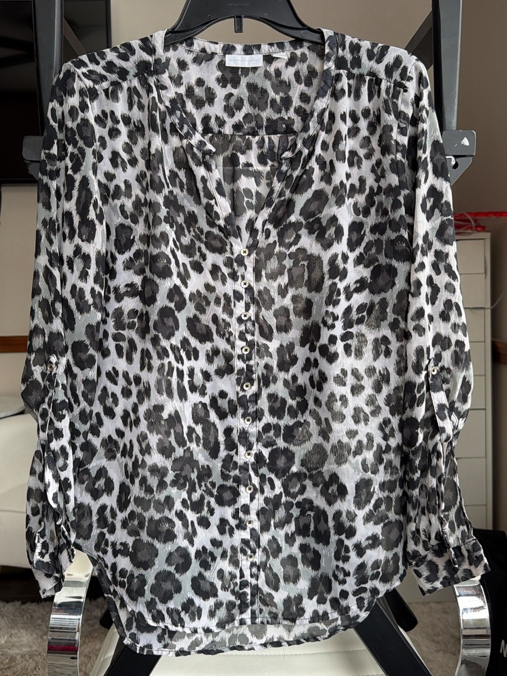 Ny&co snow leopard button down blouse